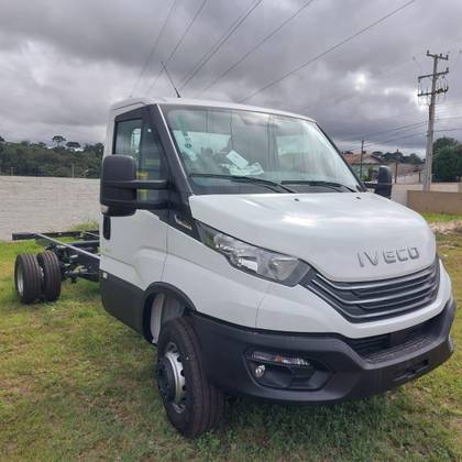 IVECO DAILY 3.0 TURBO DIESEL 70-180 CS MOTORHOME AUTOMÁTICO IVECO DAILY 3.0 TURBO DIESEL 70-180 CS MOTORHOME AUTOMÁTICO